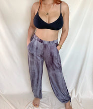 Load image into Gallery viewer, Black Tie Pant

